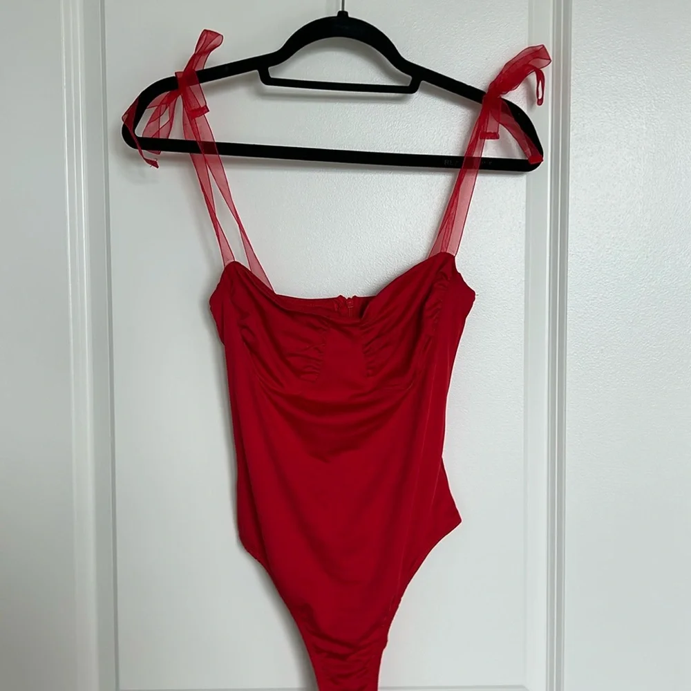 Princess Polly red bodysuit - Picture 1 of 3